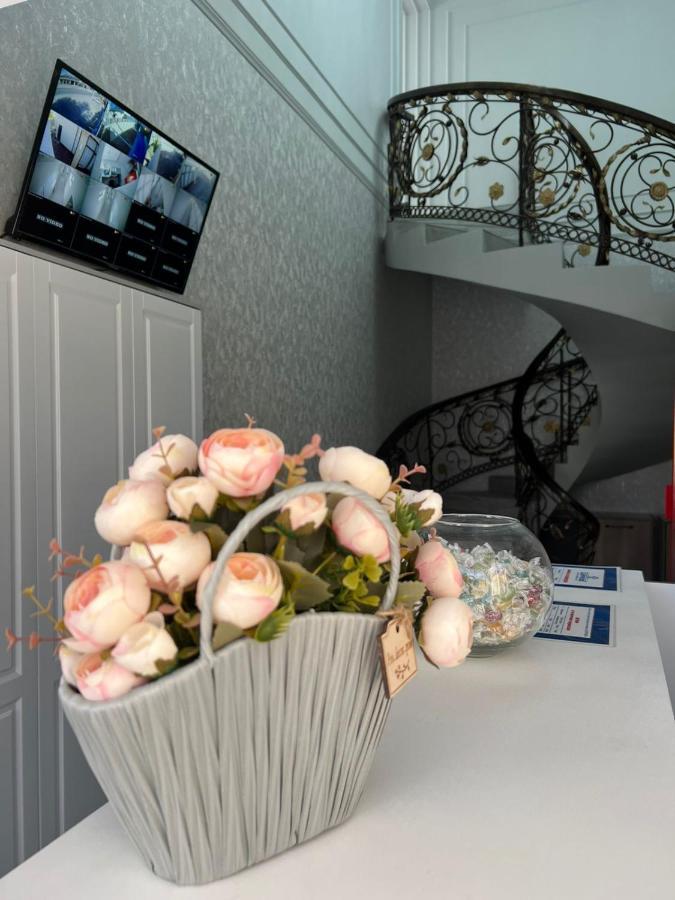 Sapphire Hotels Taraz Exterior foto